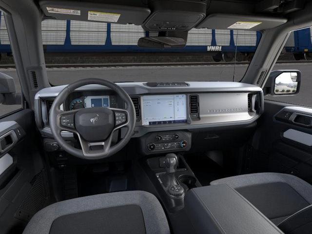 Photo of 2025 Oxford White Ford Bronco