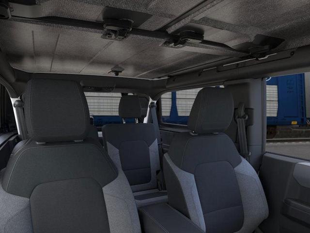 Photo of 2025 Oxford White Ford Bronco