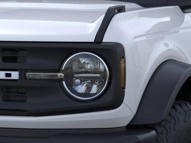 Photo of 2025 Oxford White Ford Bronco