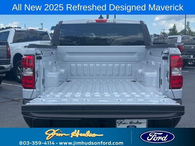 Photo of 2025 White Ford Maverick