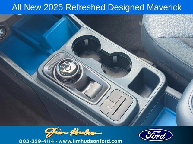 Photo of 2025 White Ford Maverick