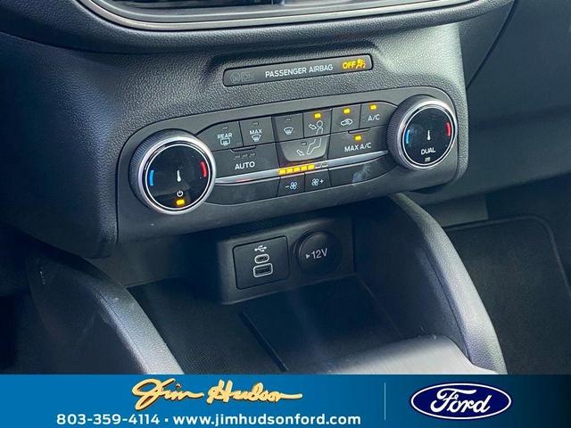 Photo of 2025 Oxford White Ford Escape