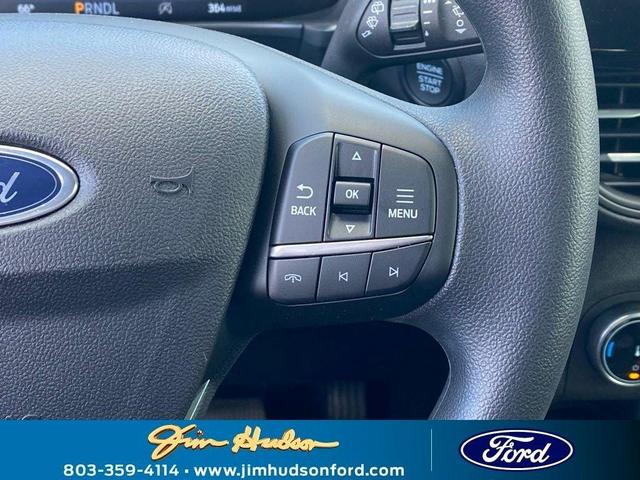 Photo of 2025 Oxford White Ford Escape