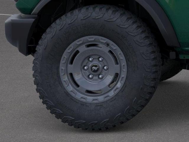 Photo of 2025 Green Ford Bronco