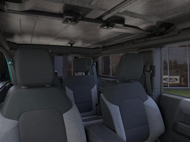 Photo of 2025 Green Ford Bronco