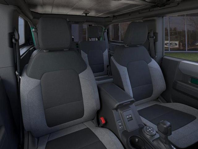 Photo of 2025 Green Ford Bronco