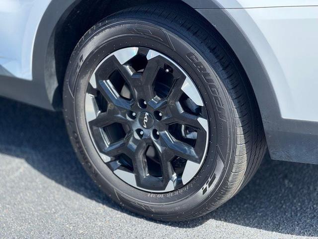 Photo of 2024 Glacial White Pearl Kia Sorento