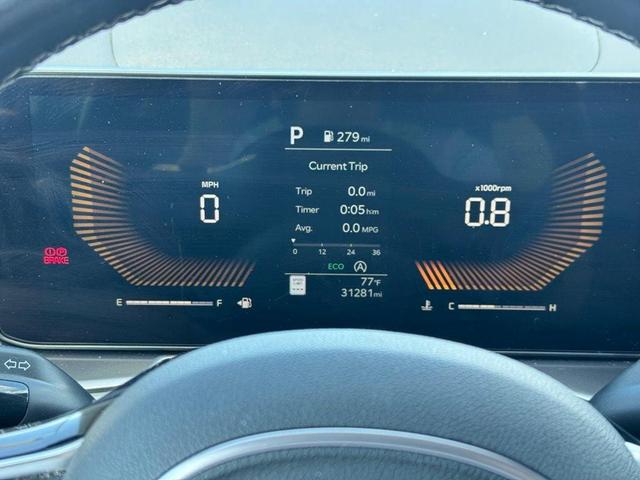 Photo of 2024 Glacial White Pearl Kia Sorento