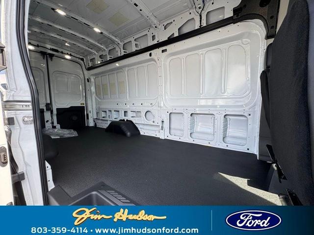 Photo of 2025 Oxford White Ford Transit-350