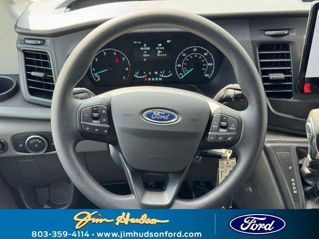 Photo of 2025 Oxford White Ford Transit-350