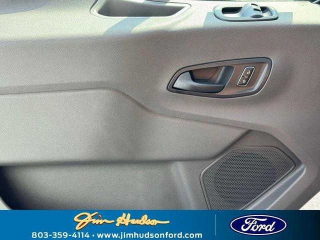 Photo of 2025 Oxford White Ford Transit-350