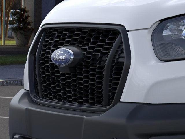 Photo of 2025 Oxford White Ford Transit-350