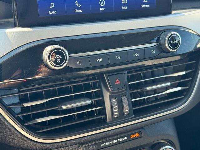 Photo of 2022 Stone Blue Metallic Ford Escape