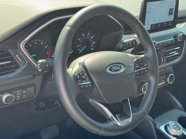 Photo of 2022 Stone Blue Metallic Ford Escape