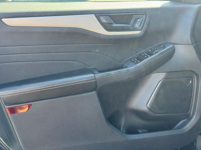 Photo of 2022 Stone Blue Metallic Ford Escape