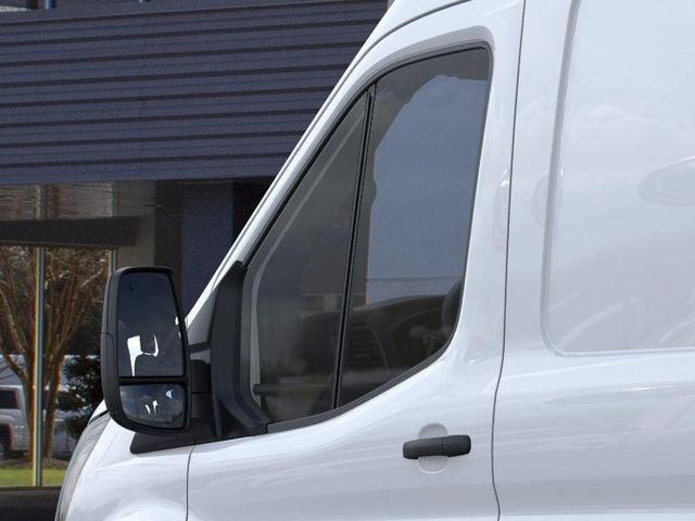 Photo of 2025 Oxford White Ford Transit-350