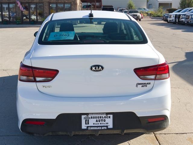 Photo of 2018 Clear White Kia Rio