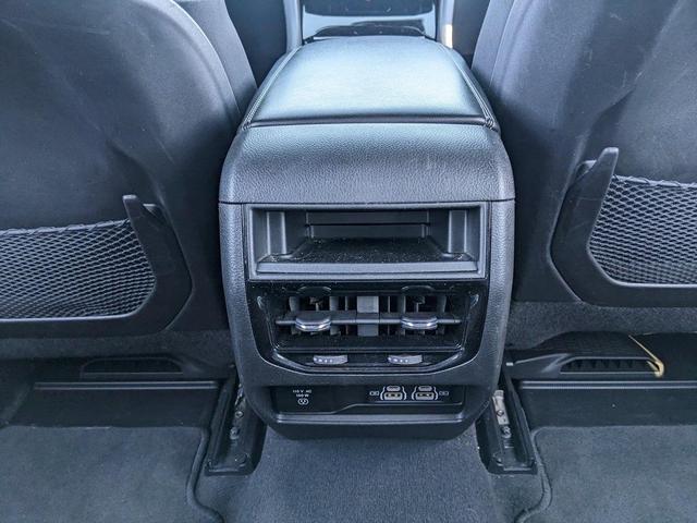 Photo of 2023 Bright White Clearcoat Jeep Grand Cherokee
