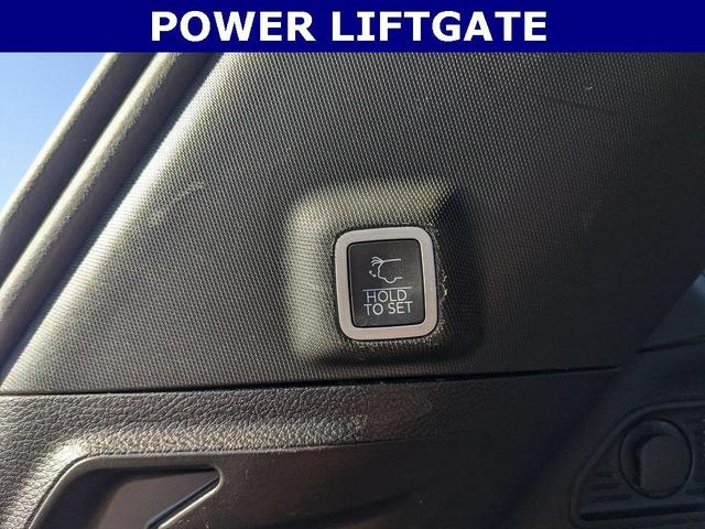 Photo of 2023 Bright White Clearcoat Jeep Grand Cherokee