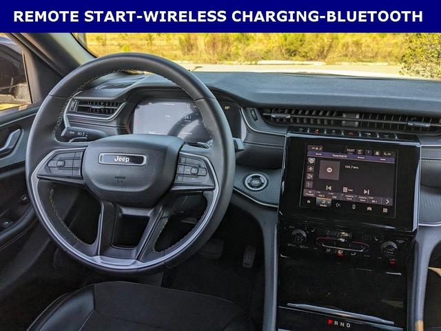 Photo of 2023 Bright White Clearcoat Jeep Grand Cherokee