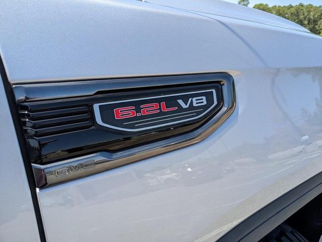 Photo of 2022 Quicksilver Metallic GMC Sierra 1500