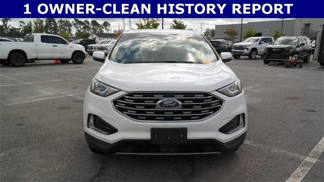 Photo of 2019 Oxford White Ford Edge