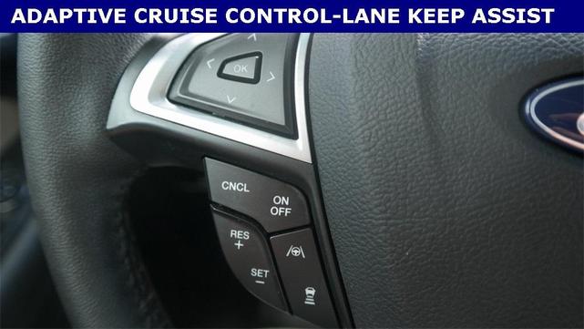 Photo of 2019 Oxford White Ford Edge