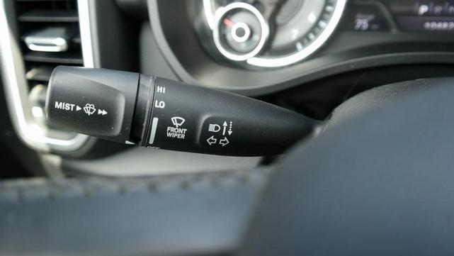 Photo of 2019 Bright White Clearcoat RAM 1500