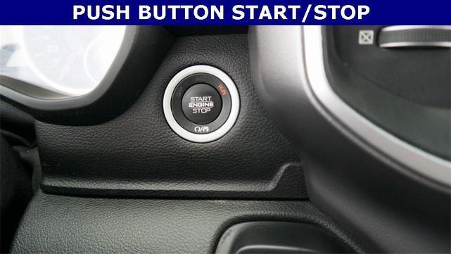 Photo of 2019 Bright White Clearcoat RAM 1500