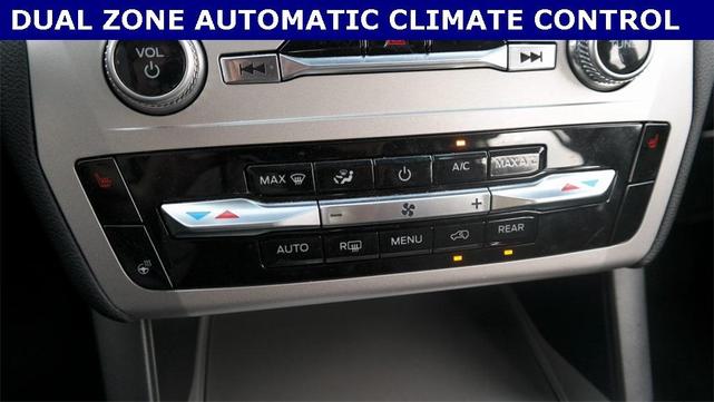 Photo of 2022 Agate Black Metallic Ford Explorer