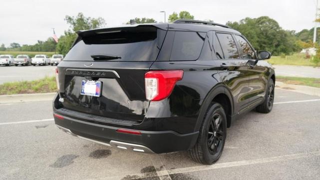 Photo of 2022 Agate Black Metallic Ford Explorer