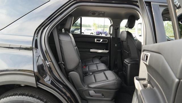 Photo of 2022 Agate Black Metallic Ford Explorer