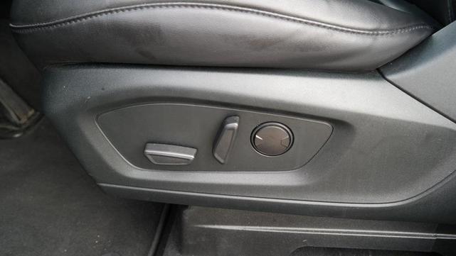 Photo of 2022 Agate Black Metallic Ford Explorer