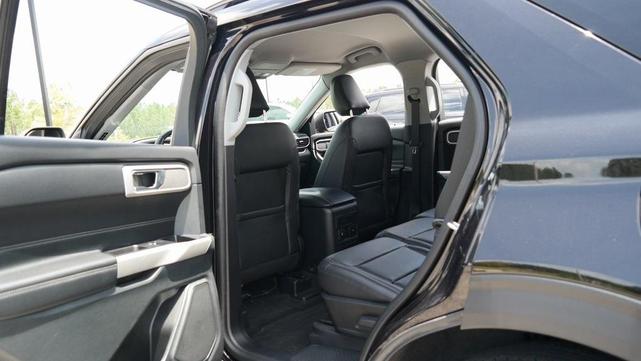 Photo of 2022 Agate Black Metallic Ford Explorer