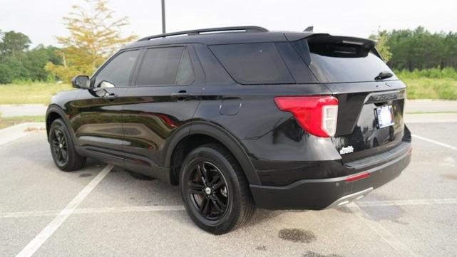 Photo of 2022 Agate Black Metallic Ford Explorer