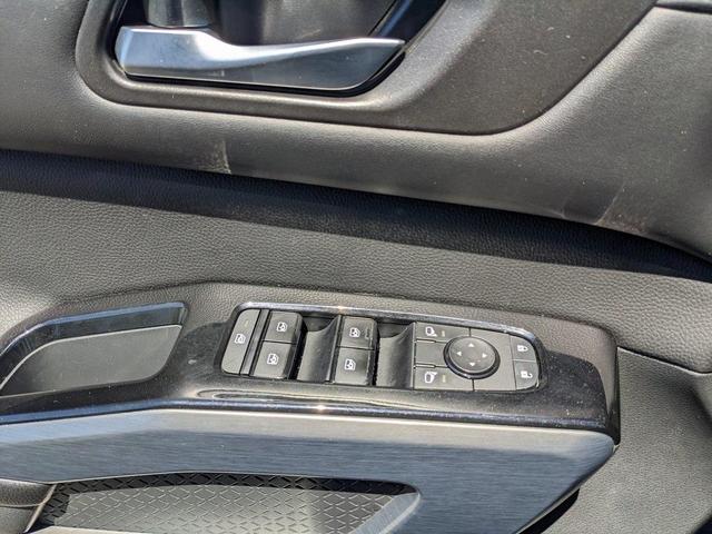 Photo of 2022 Gun Metallic Nissan Pathfinder