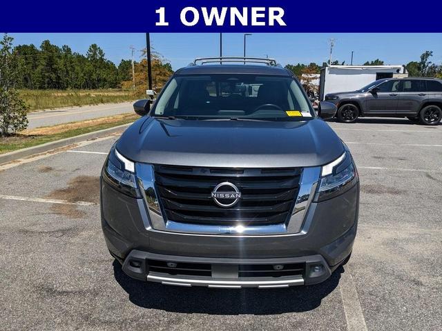 Photo of 2022 Gun Metallic Nissan Pathfinder