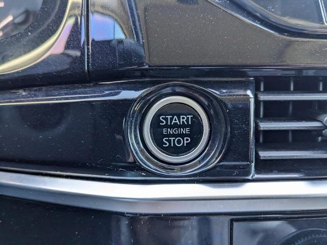 Photo of 2022 Gun Metallic Nissan Pathfinder