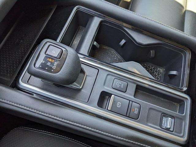Photo of 2022 Gun Metallic Nissan Pathfinder