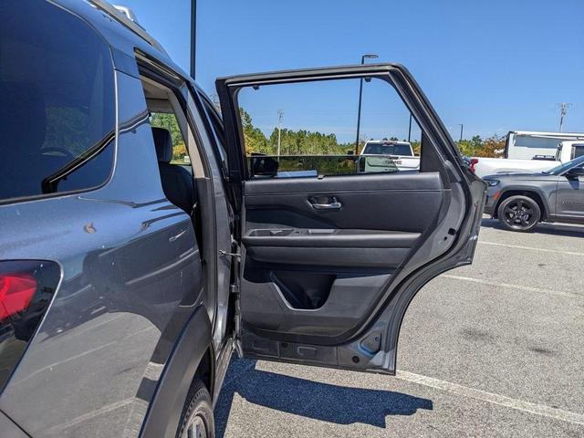 Photo of 2022 Gun Metallic Nissan Pathfinder