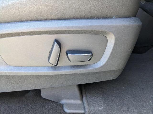 Photo of 2022 Gun Metallic Nissan Pathfinder