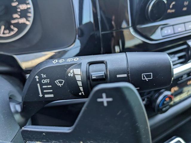 Photo of 2022 Gun Metallic Nissan Pathfinder