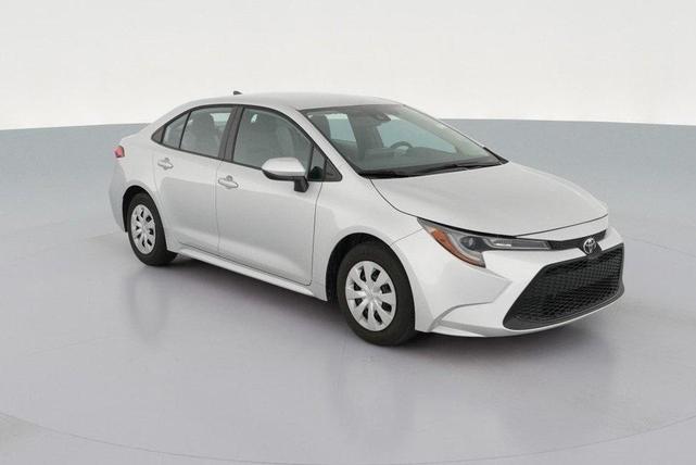 Photo of 2022 Classic Silver Metallic Toyota Corolla