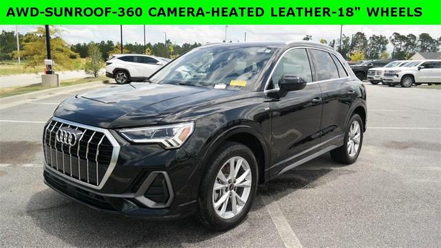 Photo of 2022 Mythos Black Metallic Audi Q3