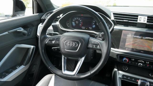 Photo of 2022 Mythos Black Metallic Audi Q3