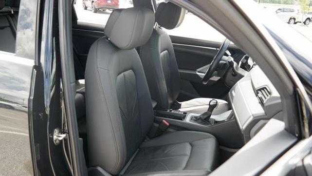 Photo of 2022 Mythos Black Metallic Audi Q3