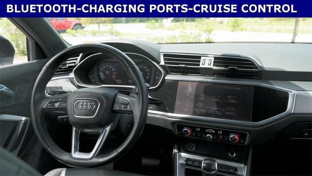 Photo of 2022 Mythos Black Metallic Audi Q3