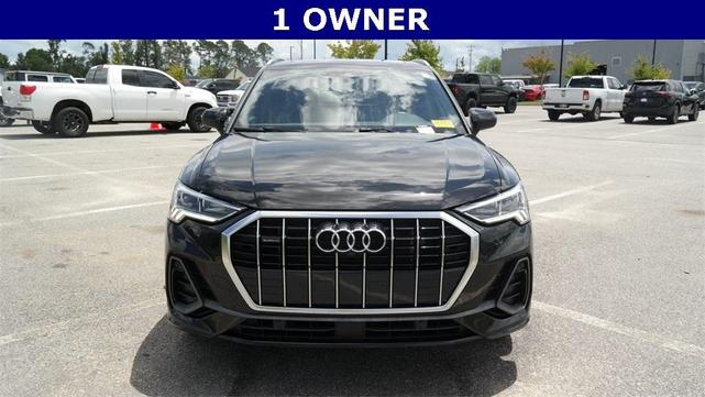 Photo of 2022 Mythos Black Metallic Audi Q3