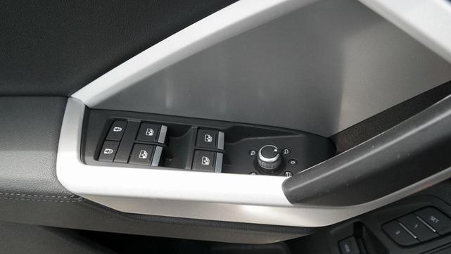 Photo of 2022 Mythos Black Metallic Audi Q3
