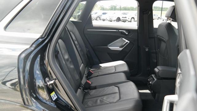 Photo of 2022 Mythos Black Metallic Audi Q3